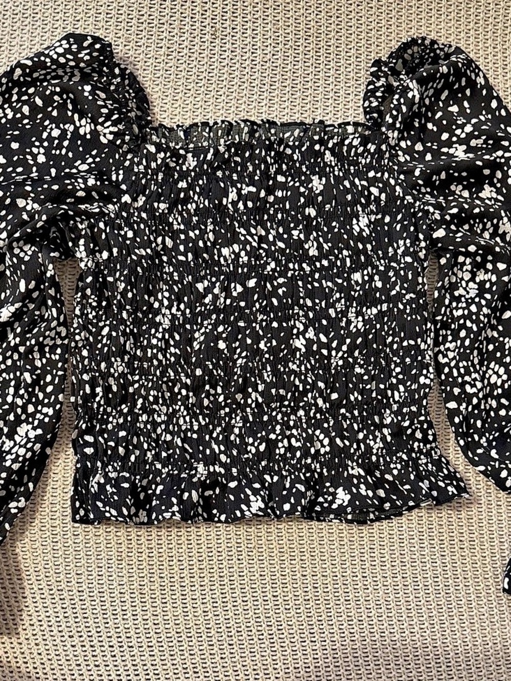 a.new.day Abstract Print Smocked Blouse in Black & White Size Small